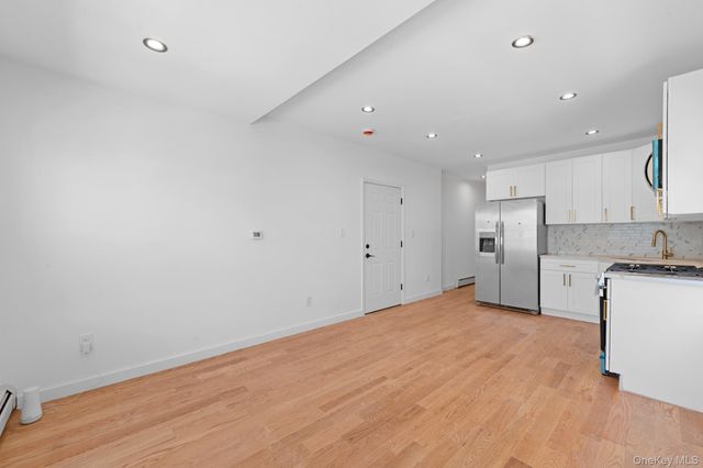 205-28 116 Road, Saint Albans, NY 11412