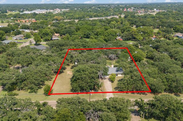 2209 Dudley Lane, Burleson, TX 76028