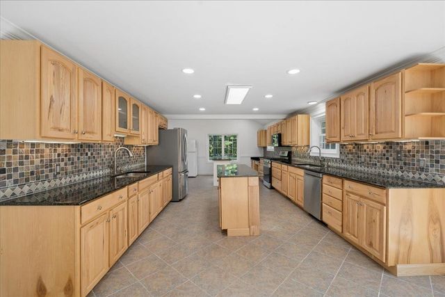 32 Thornton Ferry Road II, Amherst, NH 03031