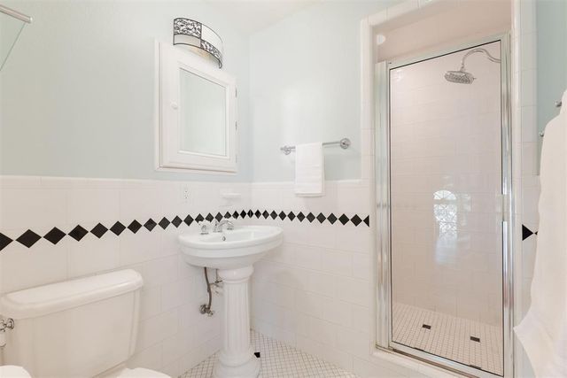 3740 NW 44 Street, Oklahoma City, OK 73112