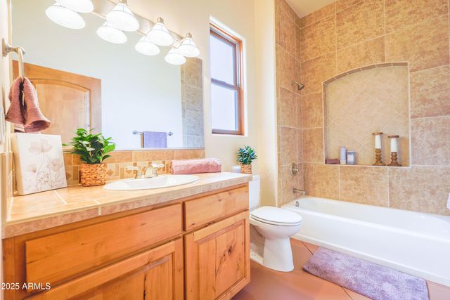 6754 E ROBERTO Loop, Hereford, AZ 85615