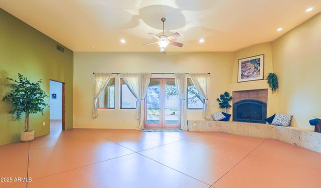 6754 E ROBERTO Loop, Hereford, AZ 85615