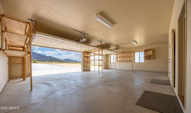 6754 E ROBERTO Loop, Hereford, AZ 85615