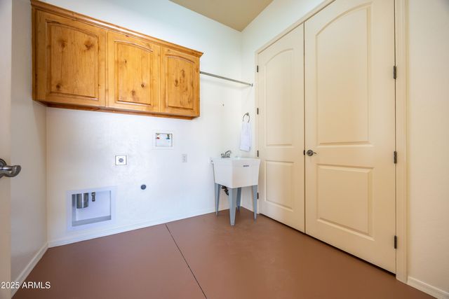 6754 E ROBERTO Loop, Hereford, AZ 85615