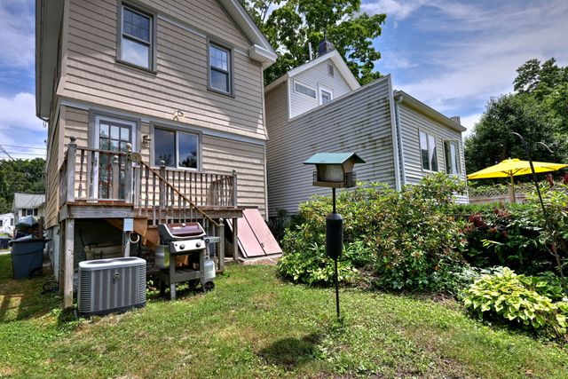 18 Court Street, Branford, CT 06405
