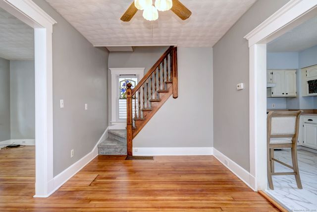 18 Court Street, Branford, CT 06405