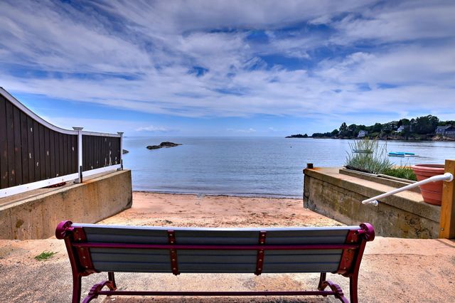 18 Court Street, Branford, CT 06405