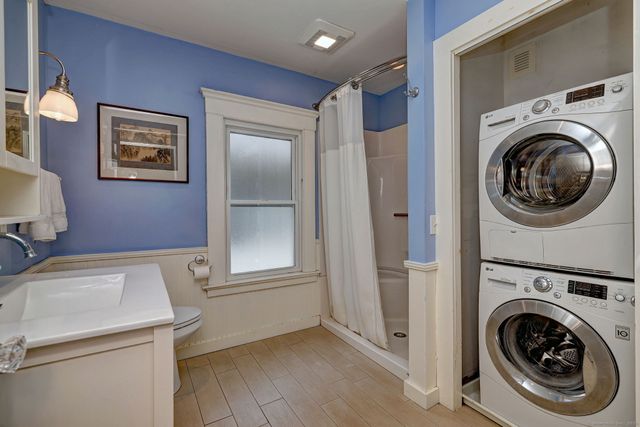 18 Court Street, Branford, CT 06405