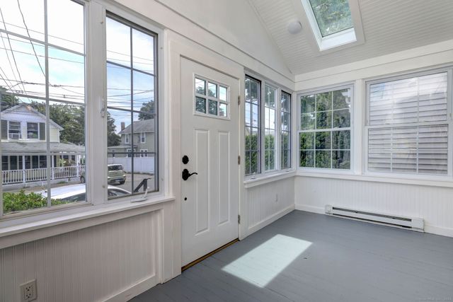 18 Court Street, Branford, CT 06405