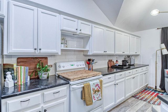 1633 Creekside Lane, Norman, OK 73071