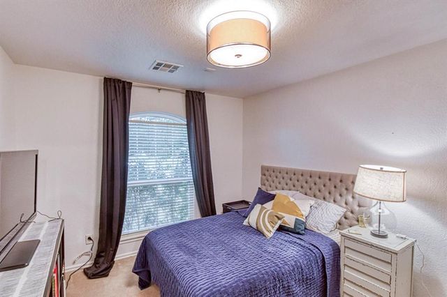 1633 Creekside Lane, Norman, OK 73071