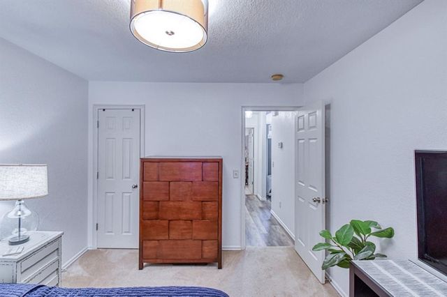 1633 Creekside Lane, Norman, OK 73071