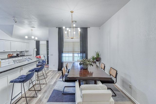 1633 Creekside Lane, Norman, OK 73071