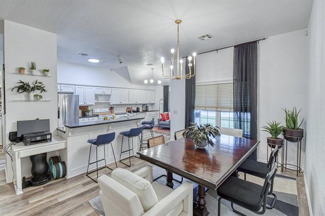 1633 Creekside Lane, Norman, OK 73071