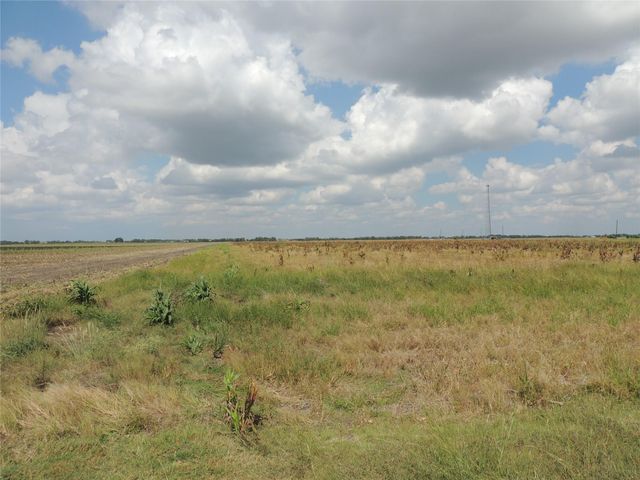 3374 County Road 405, Taylor, TX 76574