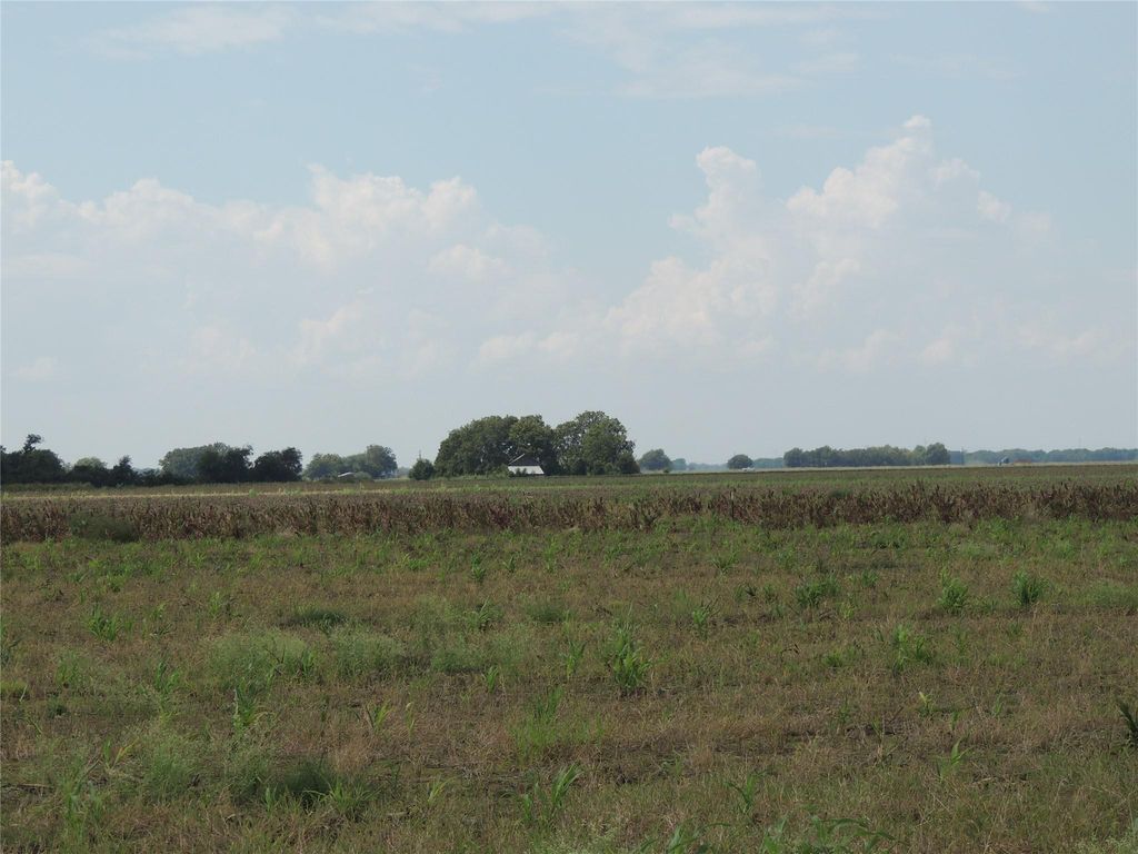 3374 County Road 405, Taylor, TX 76574