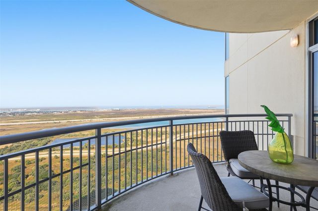 801 E Beach Drive BC2412, Galveston, TX 77550