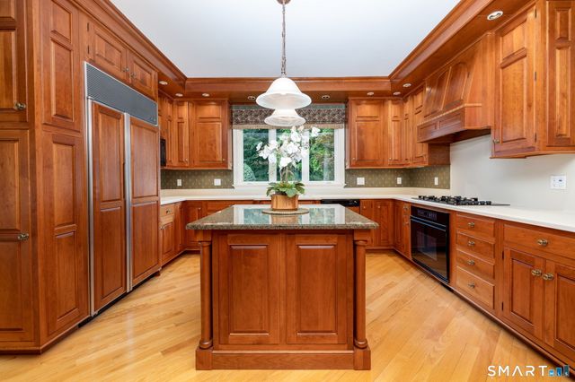 122 Windward Place, Southington, CT 06489