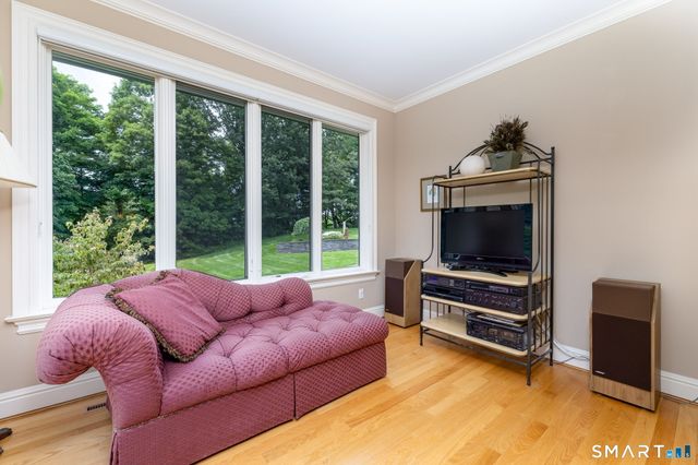 122 Windward Place, Southington, CT 06489