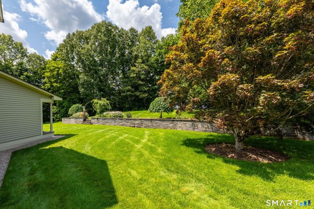 122 Windward Place, Southington, CT 06489