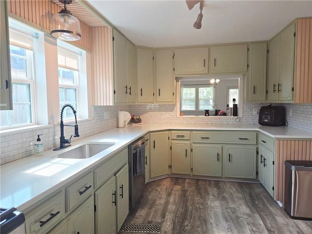 404 W Buffalo Street, Girard, KS 66743