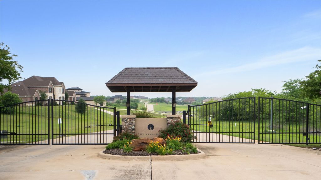 1207 Tulip Court, Grand Prairie, TX 75104