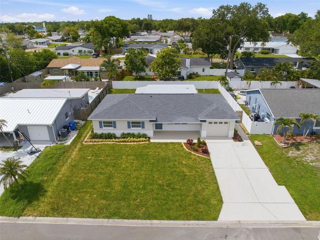6220 27TH AVENUE N, St Petersburg, FL 33710