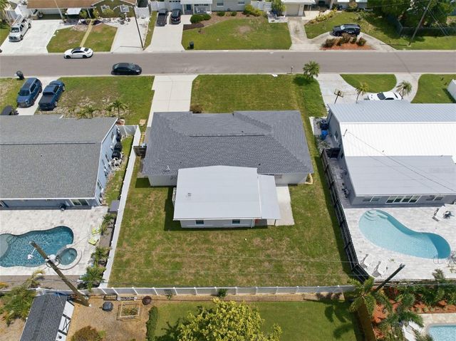 6220 27TH AVENUE N, St Petersburg, FL 33710