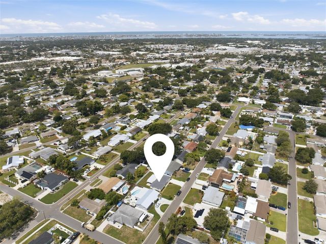 6220 27TH AVENUE N, St Petersburg, FL 33710