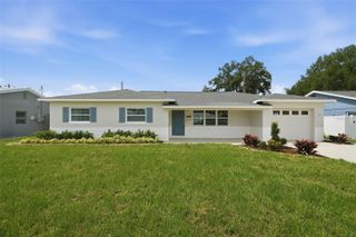 6220 27TH AVENUE N, St Petersburg, FL 33710