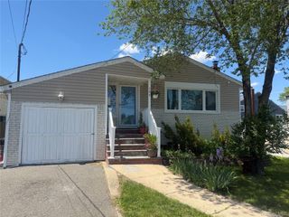 784 S Ocean Avenue, Freeport, NY 11520