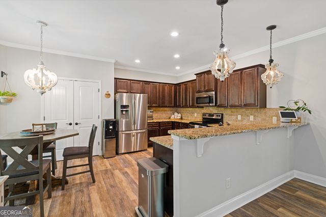 211 Burnham Court, Mcdonough, GA 30252