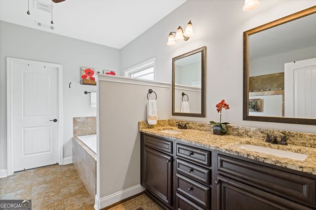 211 Burnham Court, Mcdonough, GA 30252
