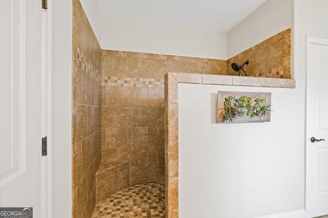 211 Burnham Court, Mcdonough, GA 30252