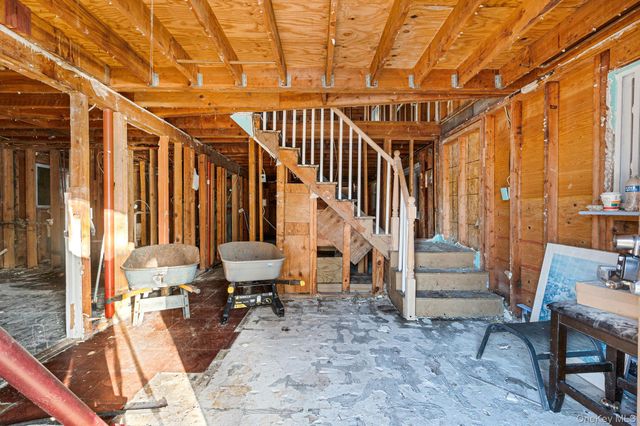 53 Hounslow Road, Shirley, NY 11967