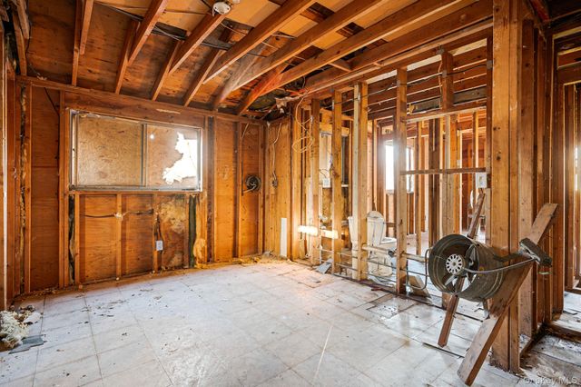 53 Hounslow Road, Shirley, NY 11967