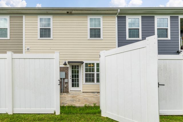 720 Finse Dr, Spring Hill, TN 37174