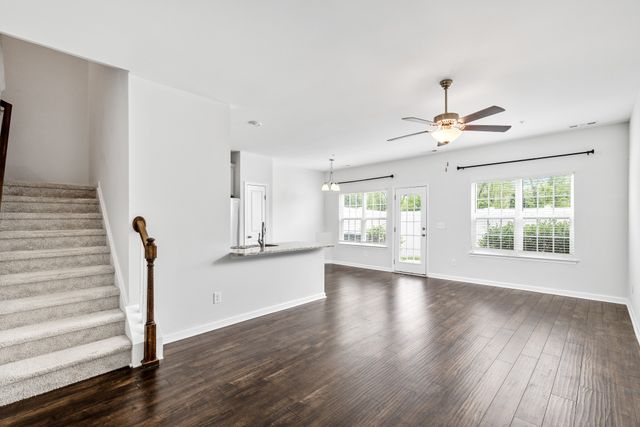 720 Finse Dr, Spring Hill, TN 37174