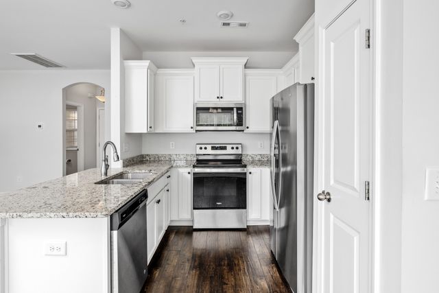 720 Finse Dr, Spring Hill, TN 37174
