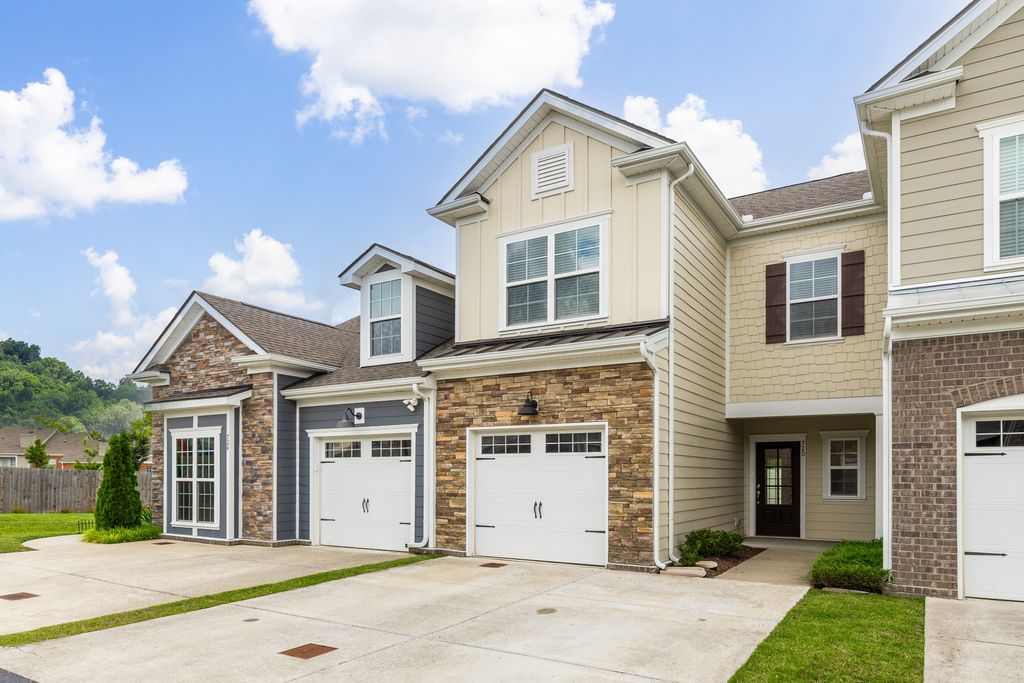 720 Finse Dr, Spring Hill, TN 37174