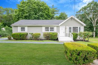 34 Woodville Road, Middle Island, NY 11953