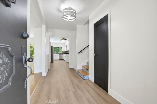 6627 Columbus Avenue, Van Nuys, CA 91405