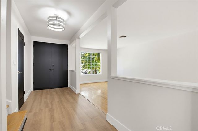 6627 Columbus Avenue, Van Nuys, CA 91405
