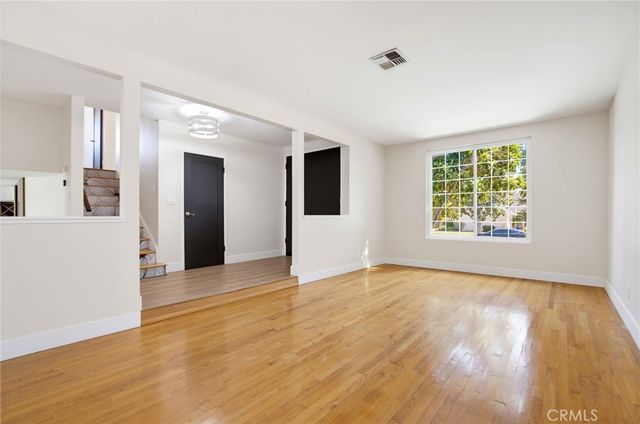 6627 Columbus Avenue, Van Nuys, CA 91405