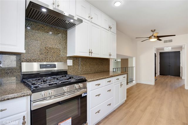 6627 Columbus Avenue, Van Nuys, CA 91405