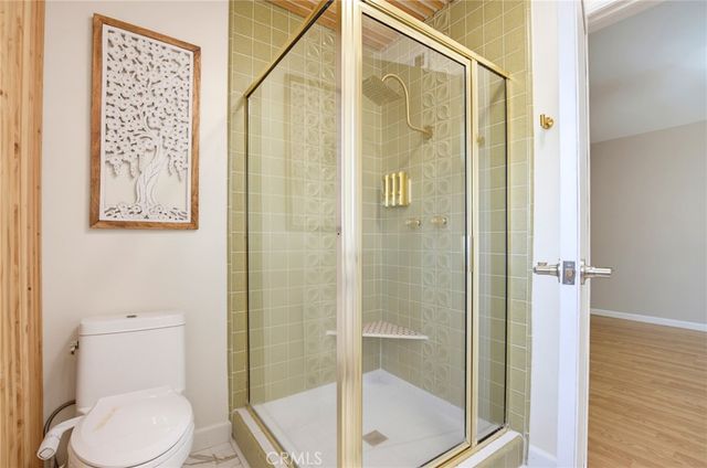 6627 Columbus Avenue, Van Nuys, CA 91405