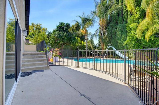 6627 Columbus Avenue, Van Nuys, CA 91405