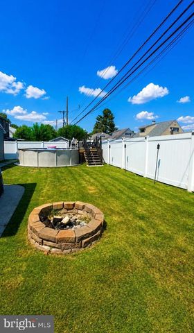 60 INDIGO RD, Levittown, PA 19057