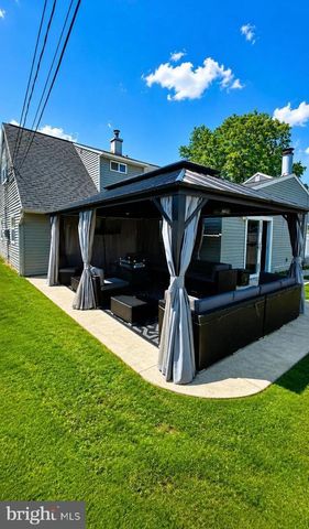 60 INDIGO RD, Levittown, PA 19057