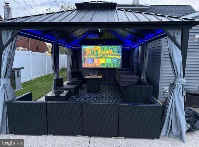 60 INDIGO RD, Levittown, PA 19057